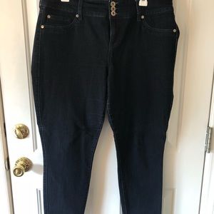 Torrid skinny, dark blue denim jeans